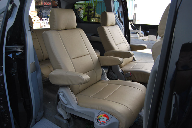 2012 Nissan quest seat cover